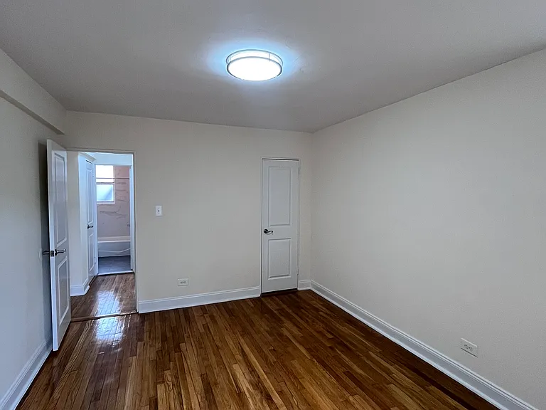2070 20th Ln #3G — Photo 8