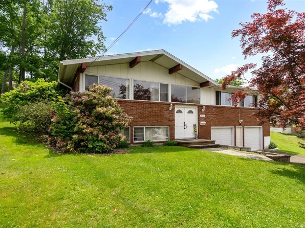 3616 Beatrice Ln, Endwell, NY 13760