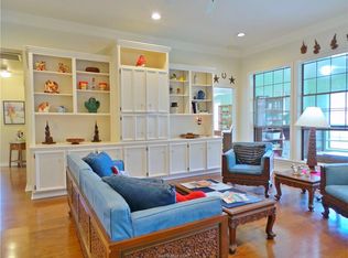 604 Yorkshire Dr, College Station, TX 77845