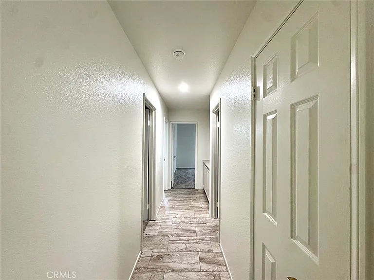 12789 Yorkshire Dr — Photo 21