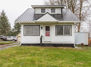 10304 Glenmark Rd, North Rose, NY 14516