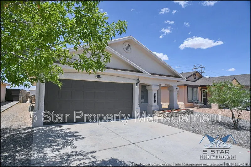 4 bed, 2.0 bath, 1358 sqft, $1,650 — Photo 4