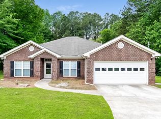 5676 Hunters Chase Dr, Lithonia, GA 30038