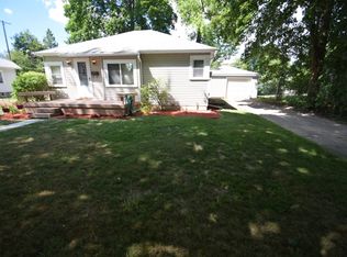 1022 Elizabeth St, Midland, MI 48640