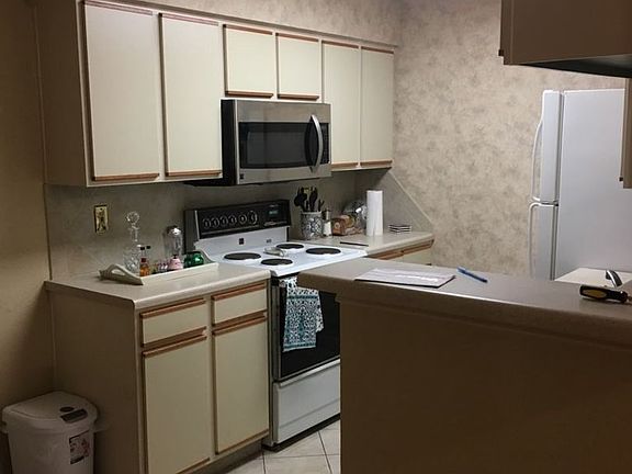 5th image of 114 E 31st St APT 108
