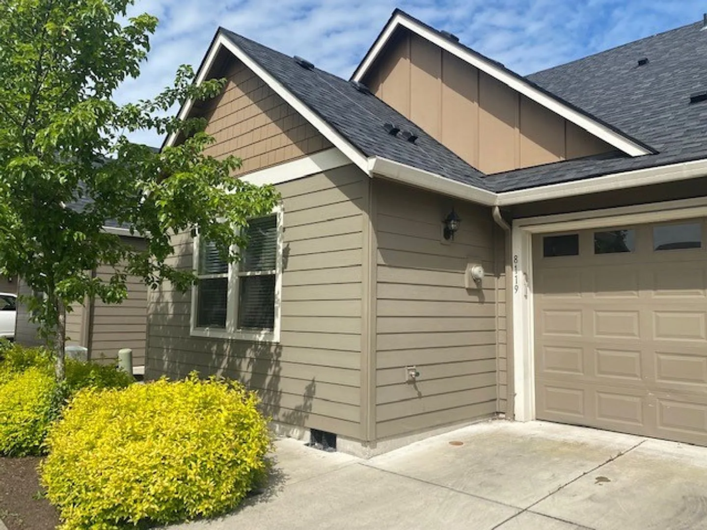 Modern Living with A/C and Double Garage! — Photo 1