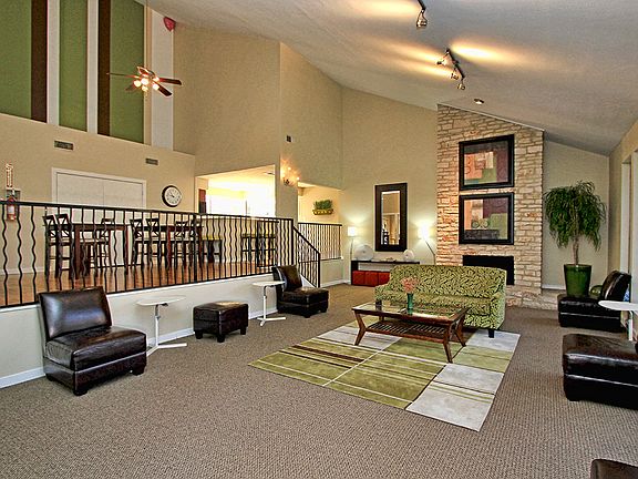2nd image of 7117 Wood Hollow Dr APT 815