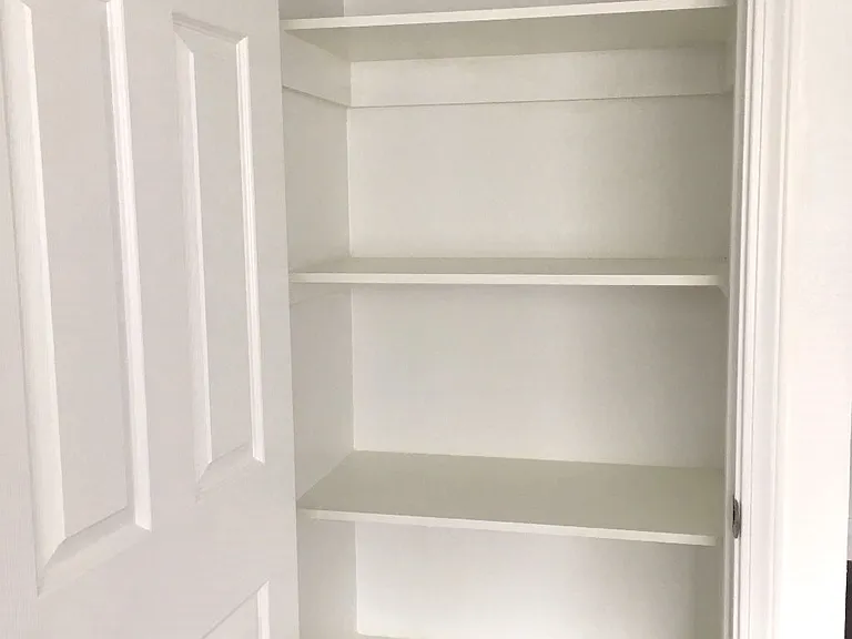 842 Phoenix St NE — Photo 14