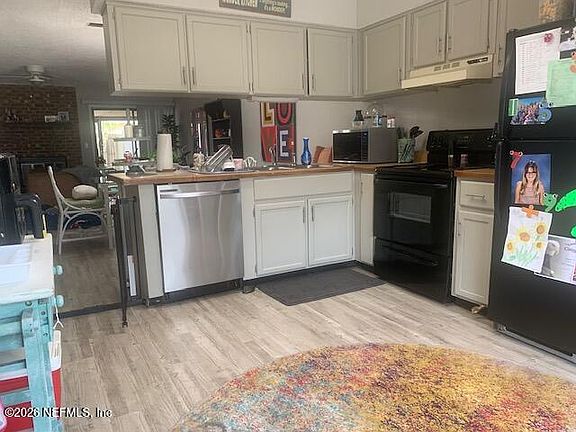 3rd image of 5544 CABOT DRIVE N Drive N
