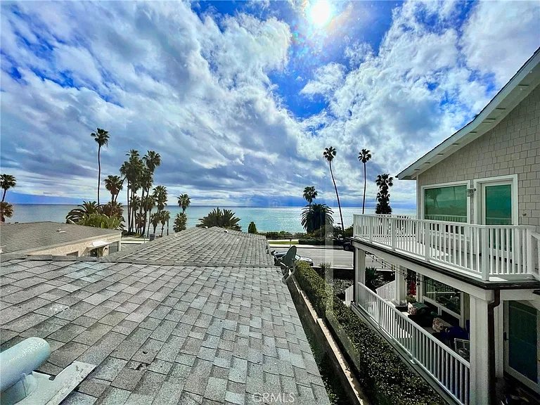 364 Cliff Dr #7 — Photo 1