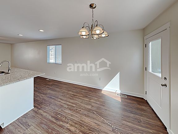 5th image of 7893 S Gaea Ct #102