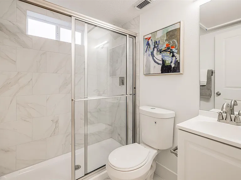 601 Bomar St #3 — Photo 21