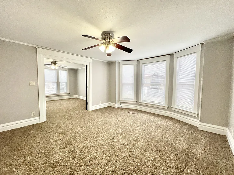 509 E Milwaukee St — Photo 8