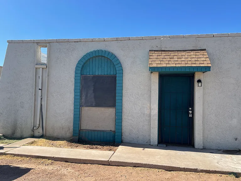 2 bedroom, 1 bath apartment in Apache Junction! — Photo 8