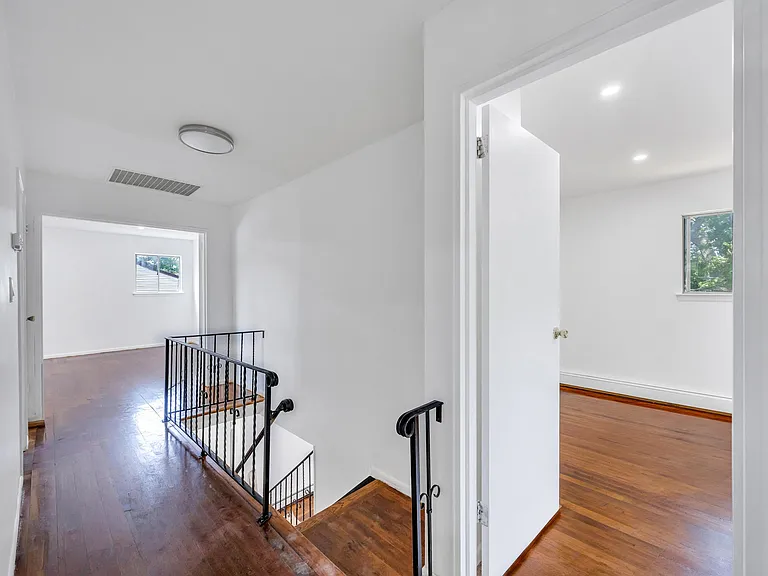 39 Pinewood Dr — Photo 36