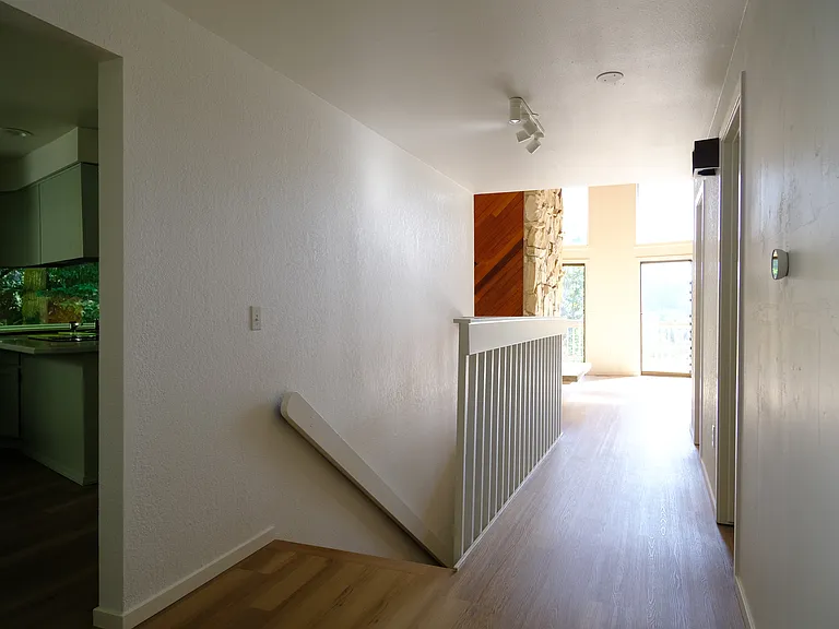 9803 159th Pl NE — Photo 5
