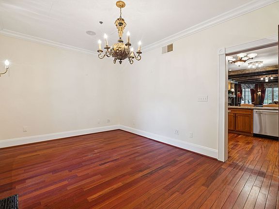 8th image of 1374 Peter Pond Rd