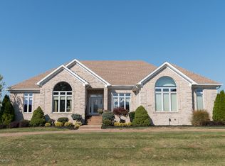 2113 Clarke Pointe Dr, Crestwood, KY 40014