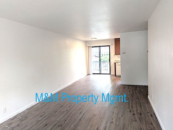 3rd image of 2595 Greenwood Ln APT 5