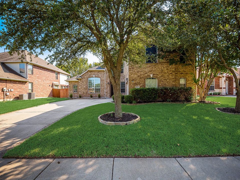 1st image of 819 Rushmore Dr