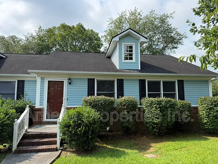 117 Rowe Ln #5 — Photo 1