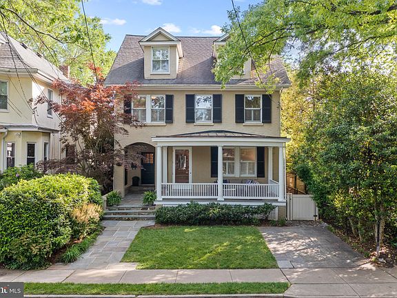 3rd image of 35 Southgate Ave
