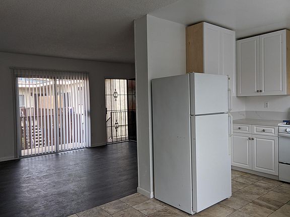 4th image of 2821 Keats St #7
