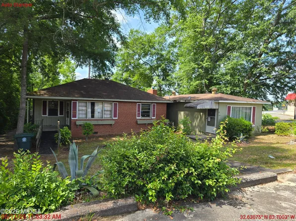 1911 Pinehill Dr, Macon, GA 31217