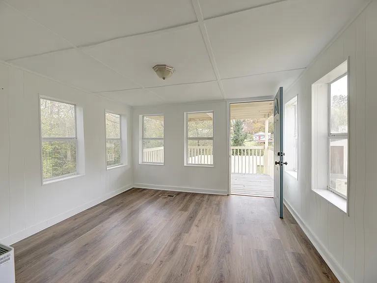 65 Nason St — Photo 17