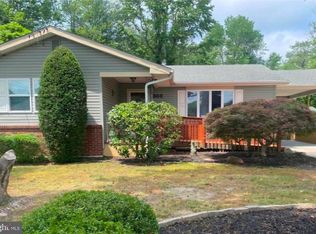 866 N Brewster Rd, Vineland, NJ 08361