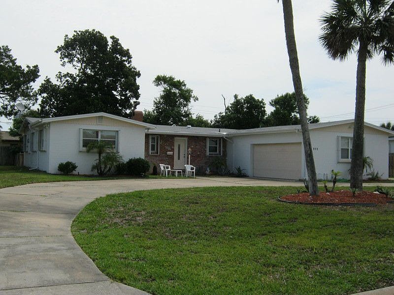 1st image of 913 Peninsula Dr