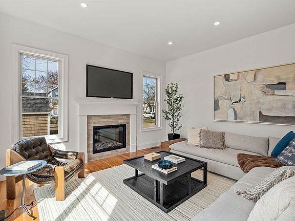 5th image of 12 Sylvester Rd