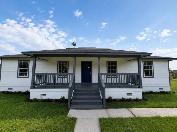 1217 S 9th St, Corsicana, TX 75110