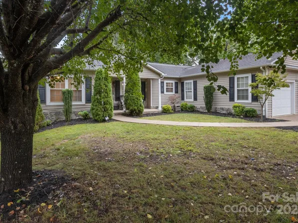 76 Chipmunk Rdg, Marion, NC 28752