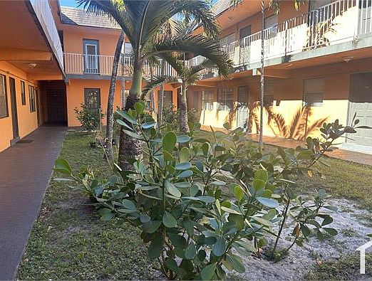 2nd image of 200 SW 38th Ave #210