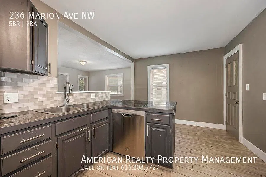 5 bed, 1323 sqft, $3,100 — Photo 3