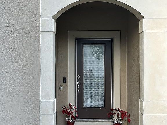 4th image of 10813 Corsican St