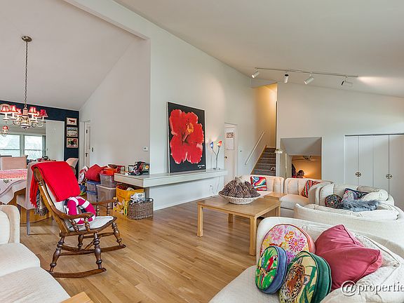 Living Room / Dining Room