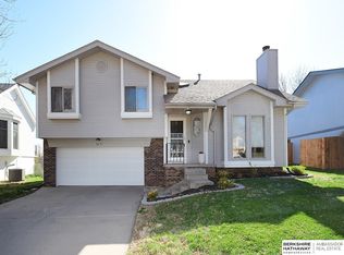 4651 N 127th St, Omaha, NE 68164