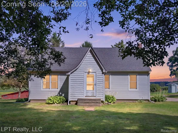 154 Bullis Rd, Gregory, MI 48137