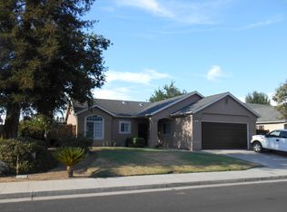 321 W Chennault Ave, Clovis, CA 93611