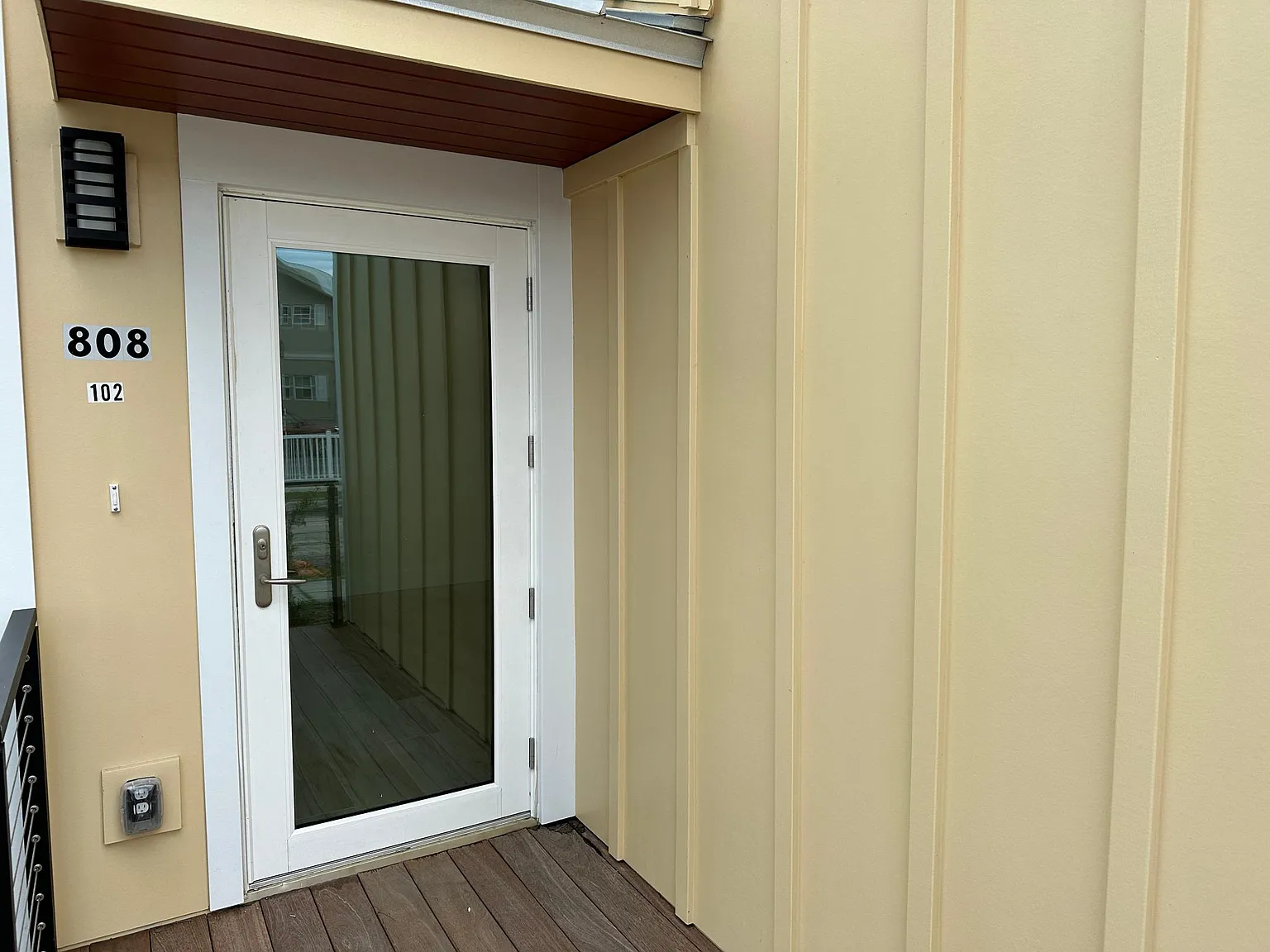 2 bed, 604 sqft, $2,500 — Photo 2