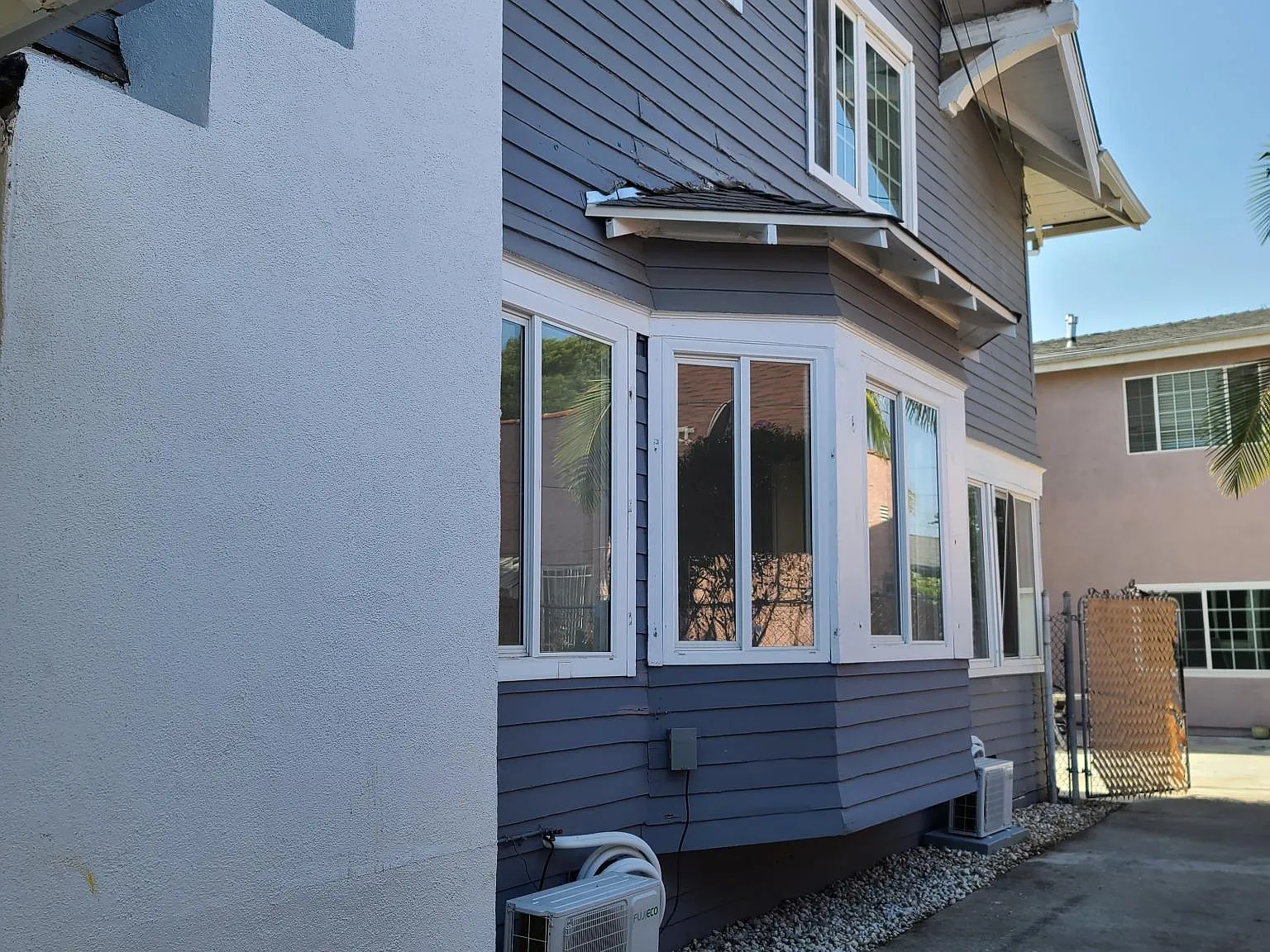 6 bed, 2500 sqft, $5,495 — Photo 2