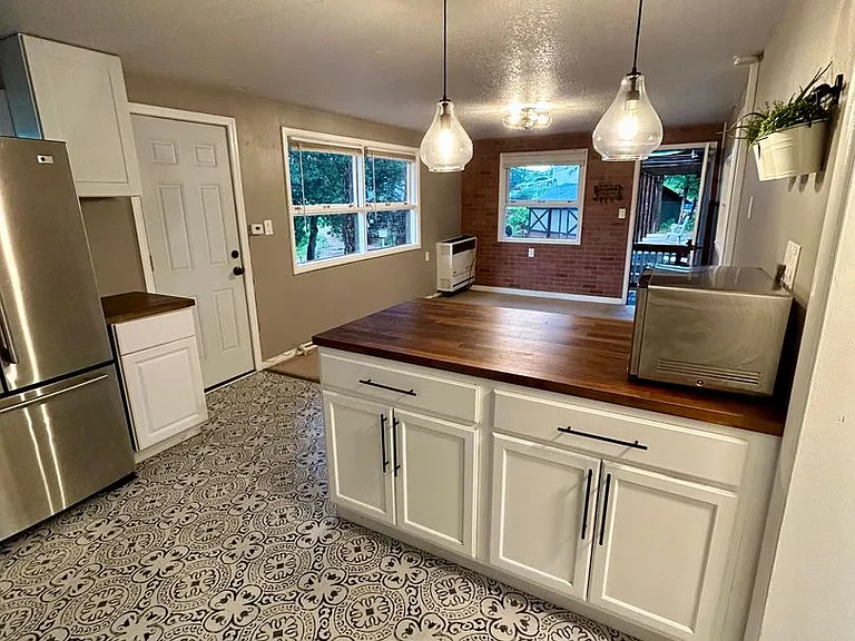 955 Osage Ave #2 — Photo 8