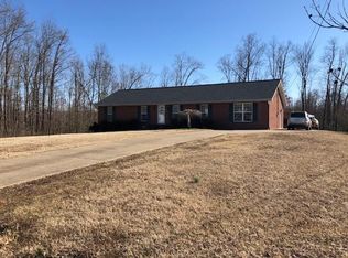 450 Ashe Ave, New Johnsonville, TN 37134
