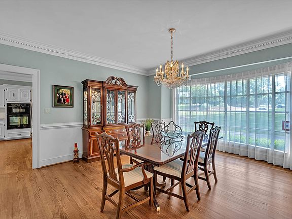 5th image of 207 Carolina Club Dr