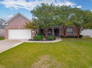 25 Waters Edge Dr, Little Rock, AR 72204