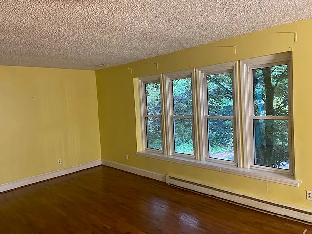 3 bed, 2626 sqft, $2,790 — Photo 4