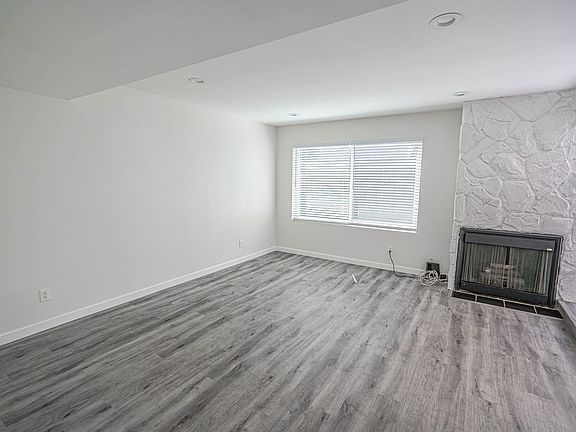 4th image of 9025 Willis Ave Unit 113