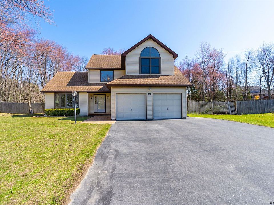 1st image of 21 Birch Glen Dr